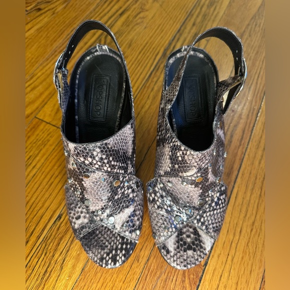 TOPSHOP NIXIE STUDDED MULES HEELS SANDALS - Picture 4 of 11